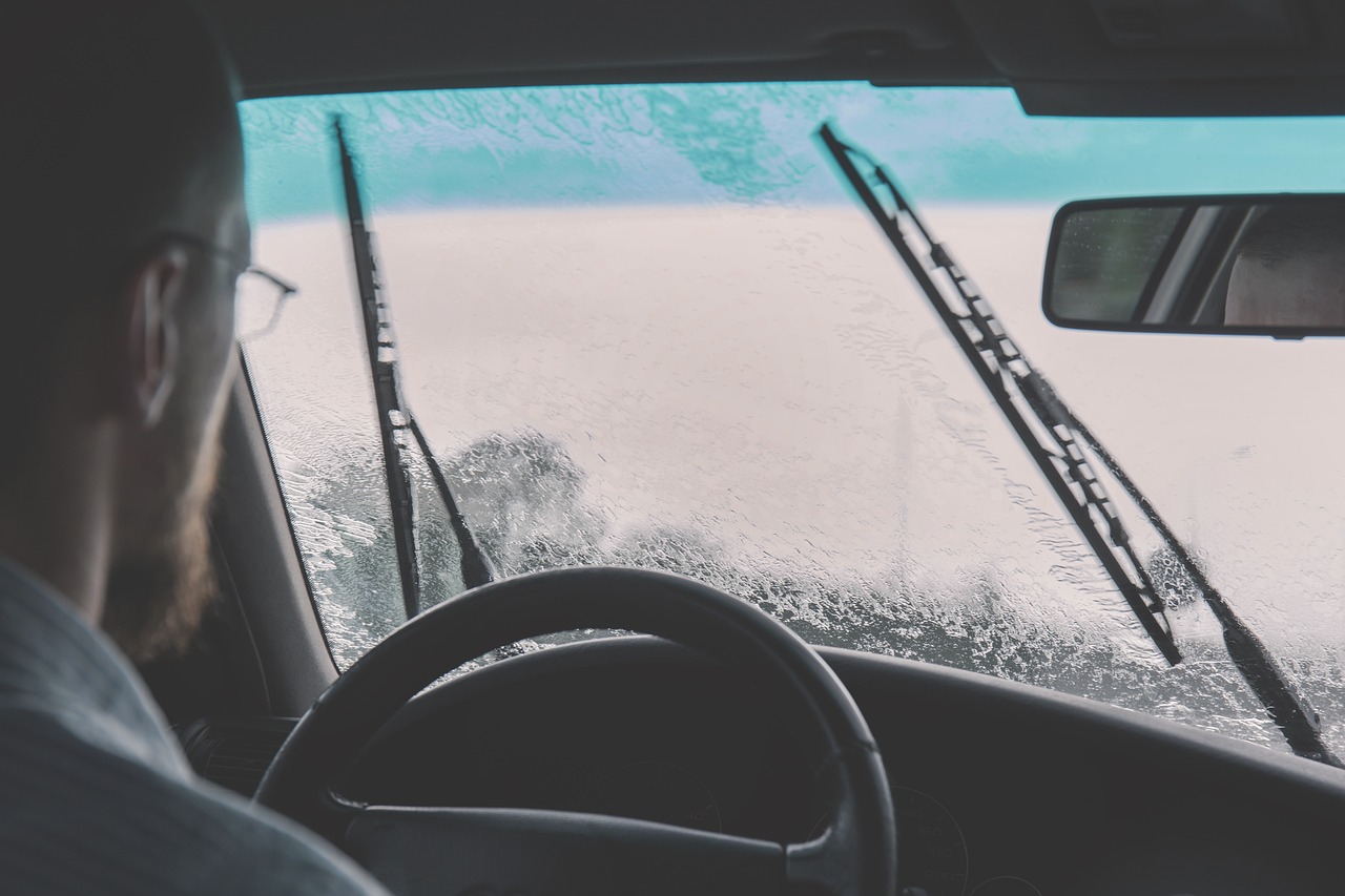 When and Why to Replace Your Car’s Windshield Wipers?