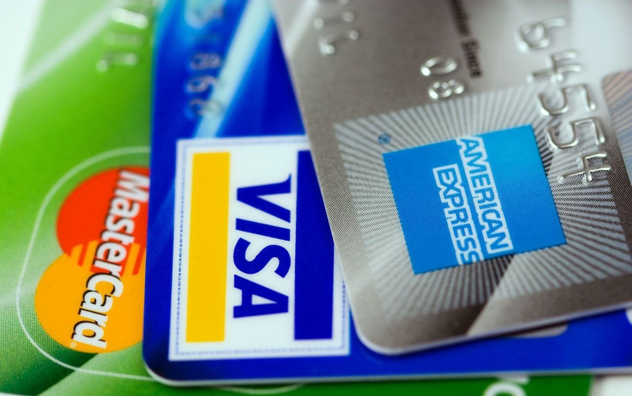 Factors to Consider When Choosing a Credit Card