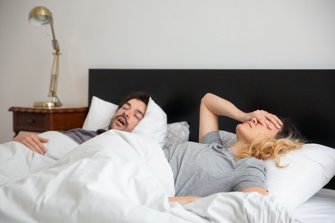 How To Stop Snoring: A Guide to Achieving Midnight Silence (And Saving Your Marriage)